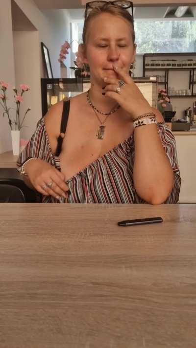 Behind me, the girl from the pastry shop was preparing a snack, and next to me were customers - the stress was eating me up like a spider eating a poor fly. Heh