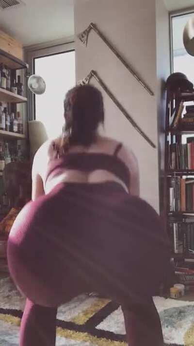 Filmed a little something for you guys during my workout yesterday ;)