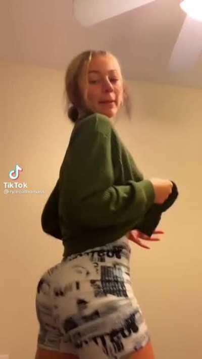 Oh my fuckingg goodness. This trend is insane