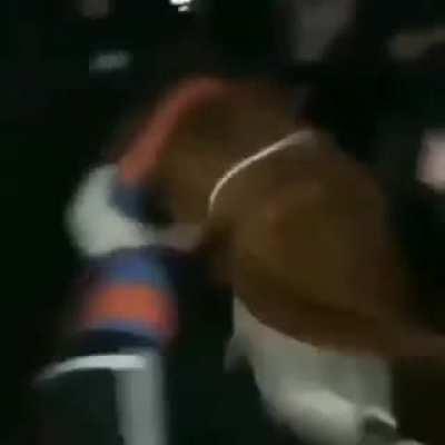 Spiderman, Stan Lee'yi geri getirebilmek için ahireti basıyor ve Hz. İsa ile dövüşüyor.