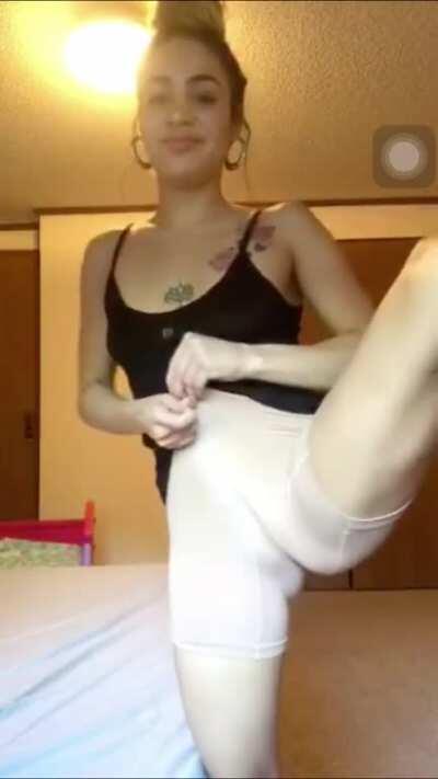 Proving her haters wrong🤤