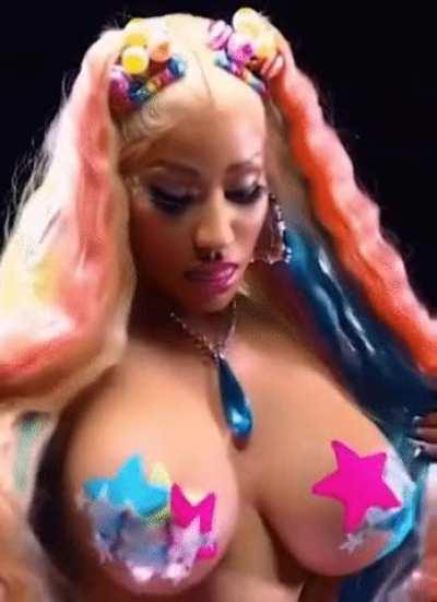 Nicki Minaj Starry Boobs