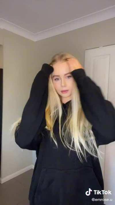 Did someone order a bed bunny? xx