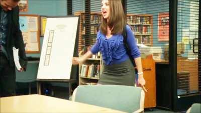 Alison being hilarious and sexy in the S2 bloopers (sound on)