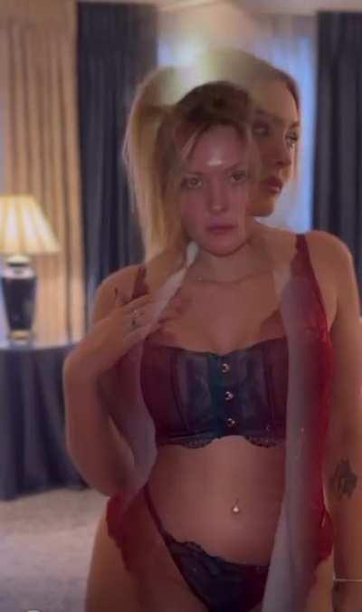 MillieT recent insta post 🥵