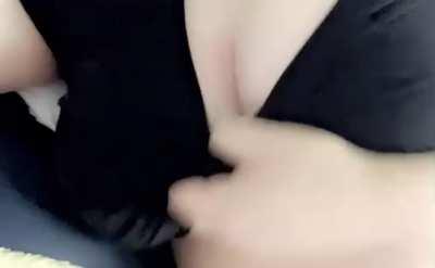 Cum when you see your fuckdoll drop her big tits 😍