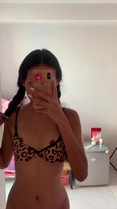 Where do your eyes go first!?