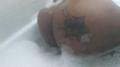 Kandi Bath Booty