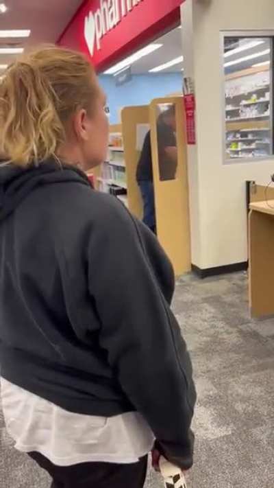 Man loses it on CVS pharmacy because his medication came in capsules instead of tablets.