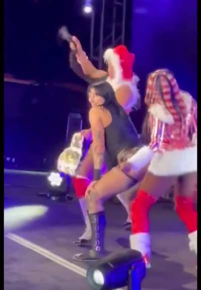 New Mami Twerking Angle 