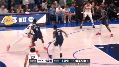 [Highlight] No.35 rises and makes the silky midrange jumper to go up 2 for his 35th point