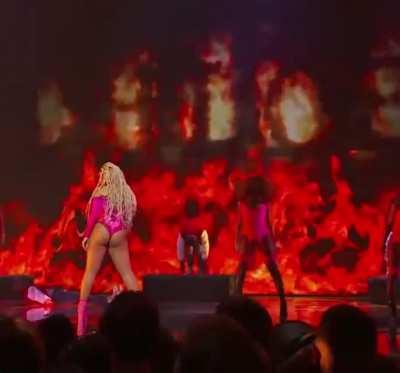 Chloe Bailey performance was Amazing at The VMAs ❤️