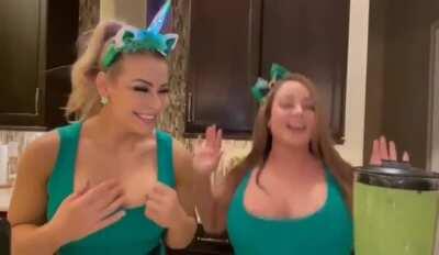 Nattie and jenni 💚💚