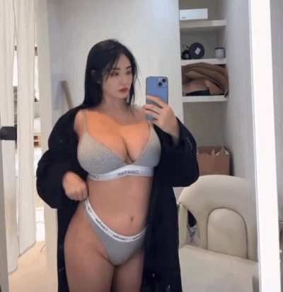 Extraordinary officer worker