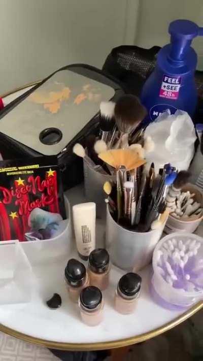 Get ready with Jenna