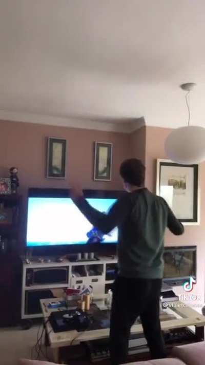 Hace uhhhhhh, hace uuu uuu uuu