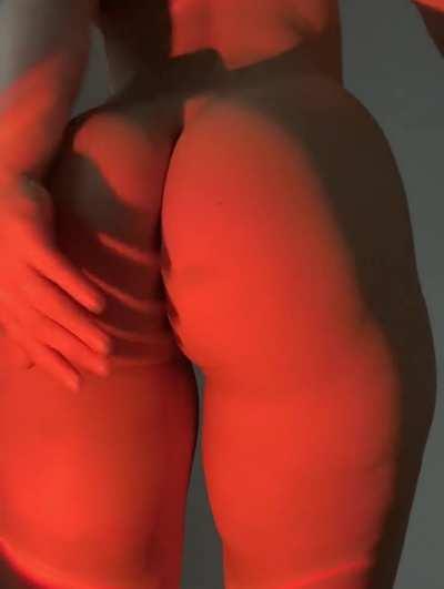 Zanechaj ,,❤️” ak aj ty rád lížeš kundičky 