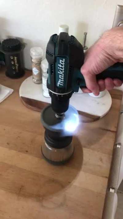 My new Makita-Hario limited edition conical burr grinder (as I wait for the Niche to be available for purchase again...)