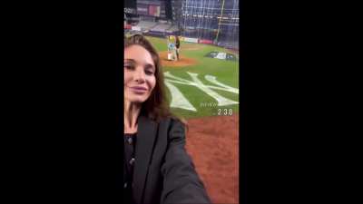Olivia Garvey (NBC4 News LA) - Dodgers vs. Yankees (10-30-2024)