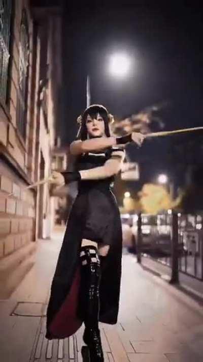 Zhao Ya 爪 琊 as Yor Forger