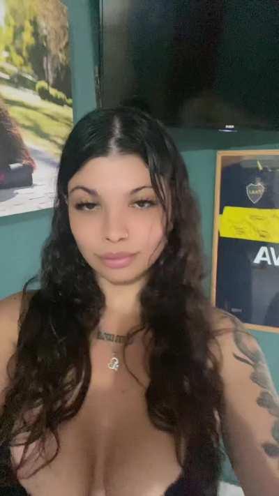 I know you love when I move my Latina body like this