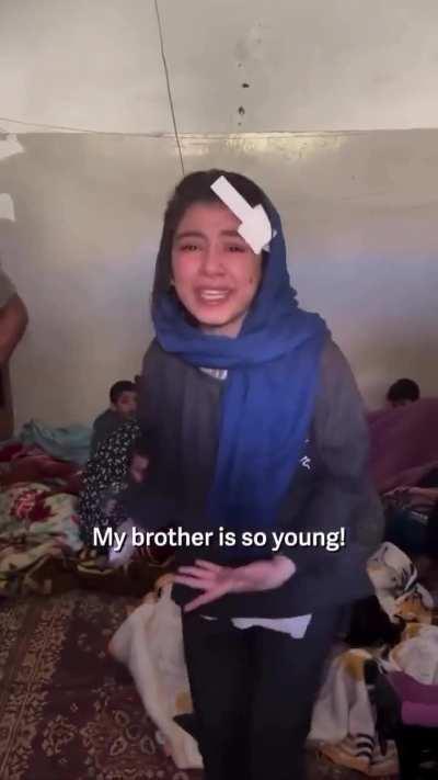 13-year-old Rozan al-Rifi screams to the world