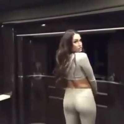 wanna suck her big tits so much!!