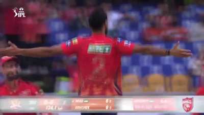 BLUD WAS IN A HURRY TO SEE ROHIT THAT HE GOT OUT BEFORE GRAPHICS CAME OUT