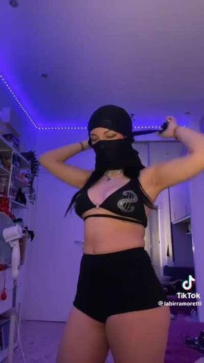 Che tette che ha cazzo