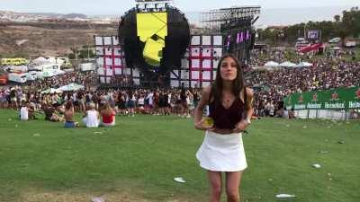 Her titties were the real show :)