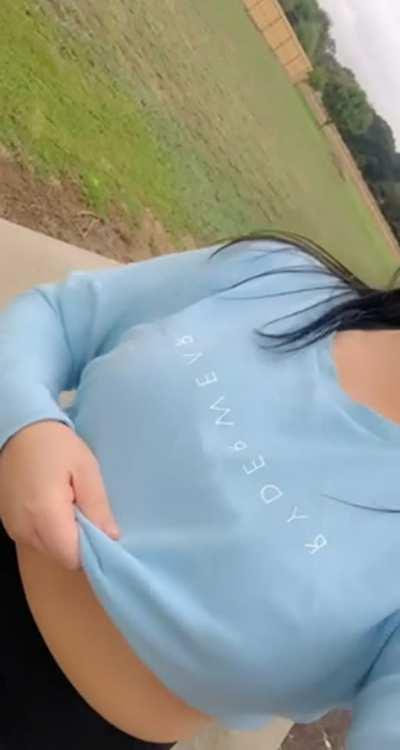 Snding a ndes to every guy that ups (instantly) sc: maddy7q1