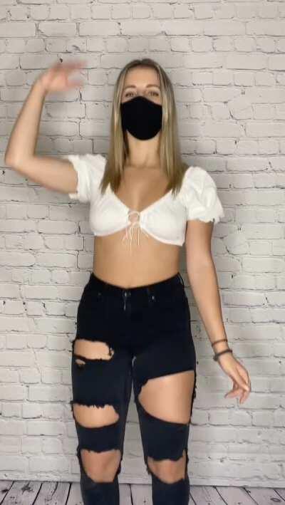 Nice dANCE MOVES , MMM LOVE IT🥵