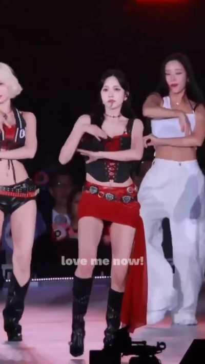 241103 - Mina looking better than ever during the MISAMO dome tour