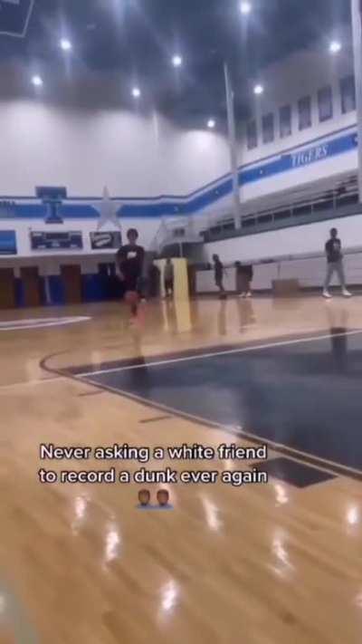 never askin a white friend to record again 🤦‍♂️🤦‍♂️🤦‍♂️