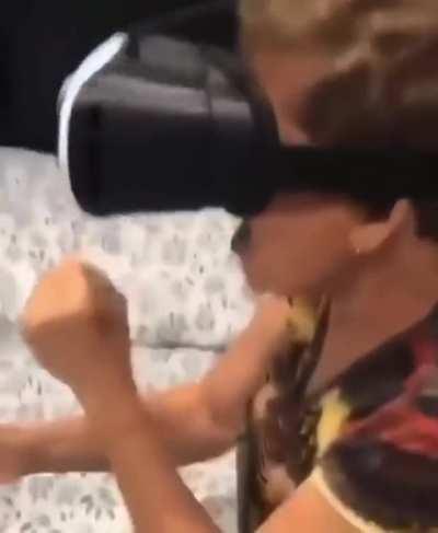 I wonder what game was she playing