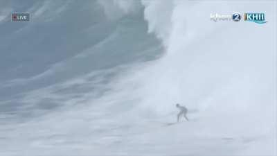 Luke Shepardson catches the biggest wave at Eddie 2023