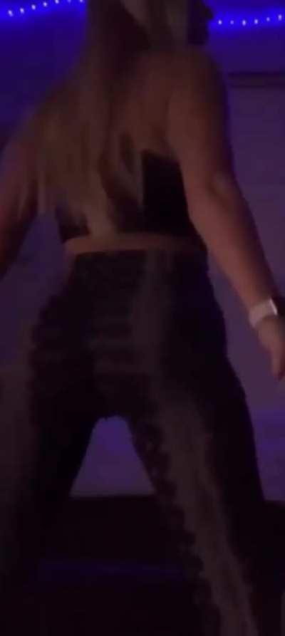 Ig: @Hallie_da_blonde