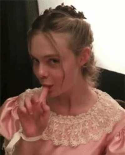 Elle Fanning