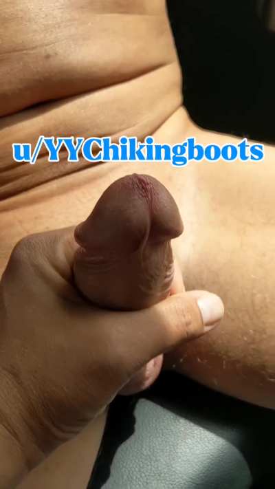 Big Mascular Daddy loves getting head fr Asian Boi