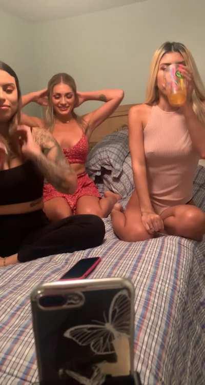 POV: you’re the cameraman for my live show