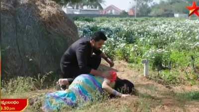 Serials Tho Mamoluga Undadhu 😂