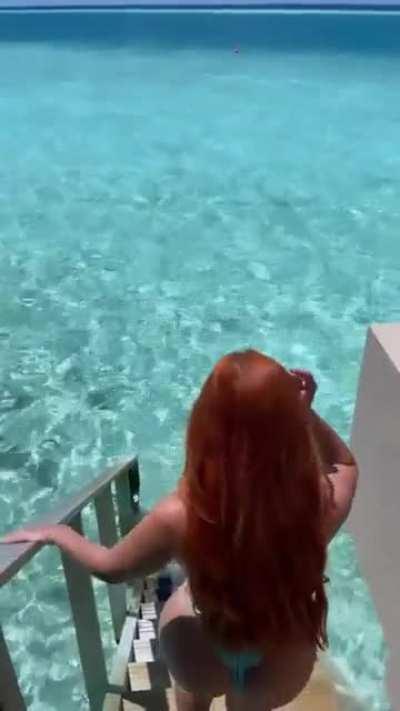 Mirela Janis - Ruivinha mais gostosa do Brasil