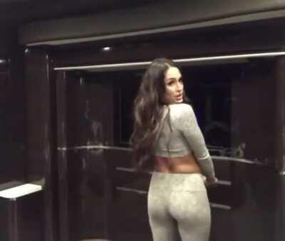 Anybody like Nikki Bella here? I can't get enough of her