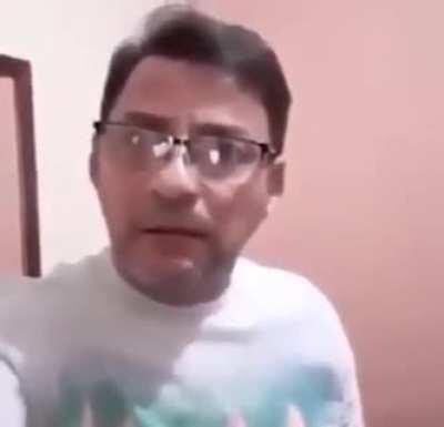 José sendo oprimido pelo YouTube