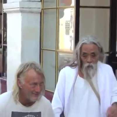 Asian Jesus not falling for it