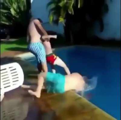 WCGW: when you prank someone