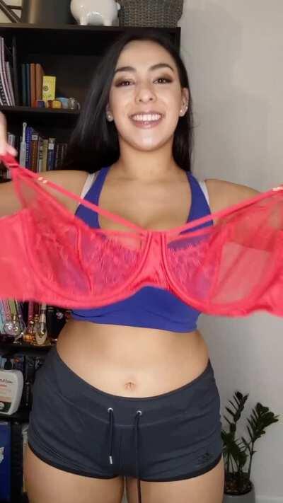 Do you Like it ? ( Her NEW Free Content In Comments )