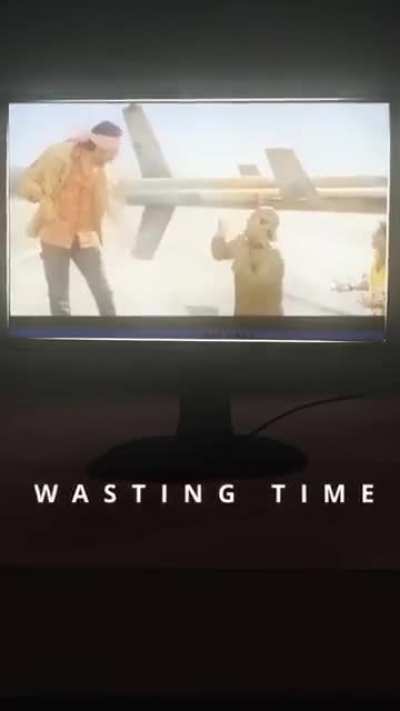 Padhlo guys 😔Life second chance nahi deti hai , guzra waqt vapis kabhi nahi aaega