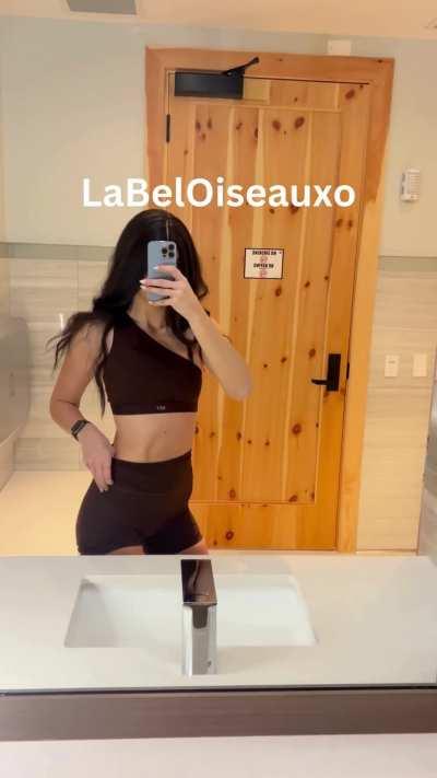 Hands down my top fantasy is fucking a stranger in the gym changeroom [F]