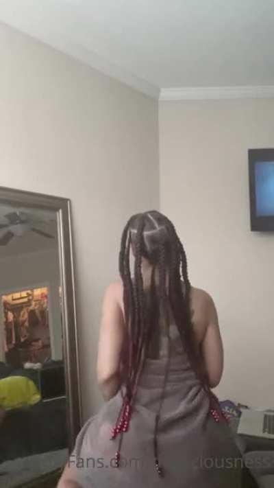 Type of shit she posts pt. 2